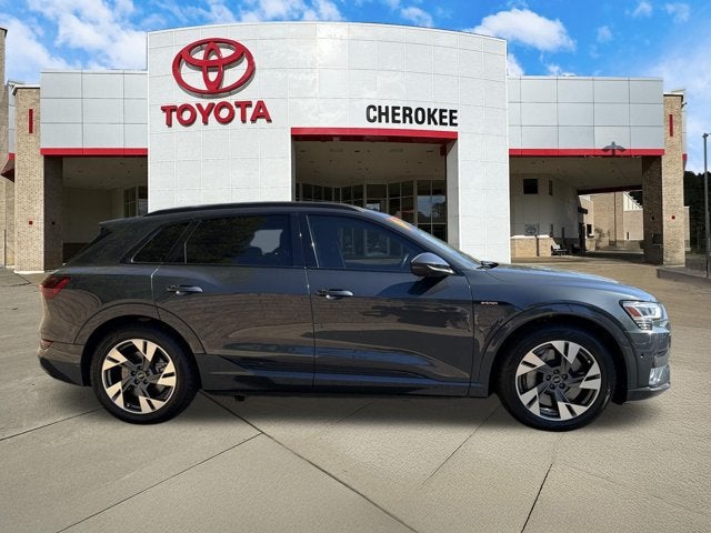 2021 Audi e-tron Premium quattro